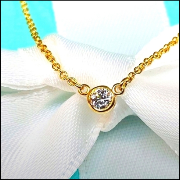 18K Tiffany Classic Diamond Solitaire Necklace des - Picture 10 of 10